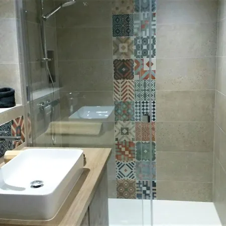 Spacieux Renove Avec Balcon Sud, Proche Pistes Et Bus A - Fr-1-459-167 라클루자